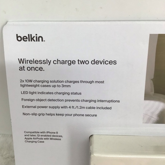 Belkin Boostcharge Dual Wireless Charging Pads 10W QI=certified Charger Pad - Picture 3 of 5